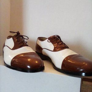 Men's size 12 brown and white oxford shoes